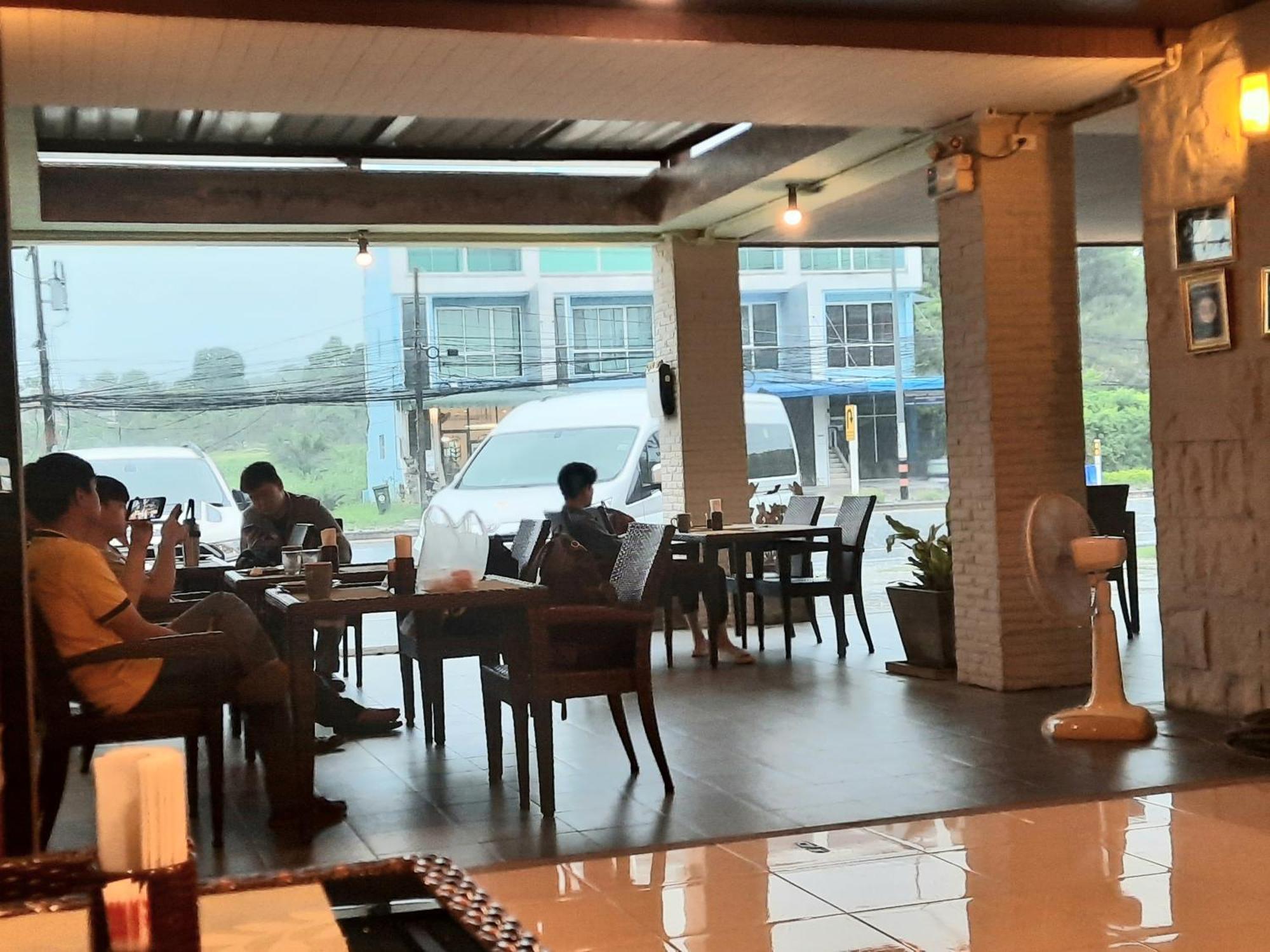 Purimas Resortel Rawai Экстерьер фото
